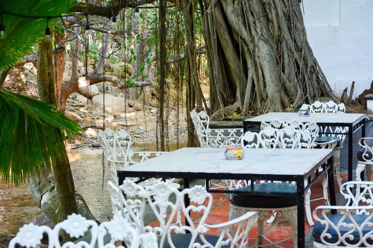 Garlands Del Rio Riverside Boutique Hotel Puerto Vallarta Extérieur photo