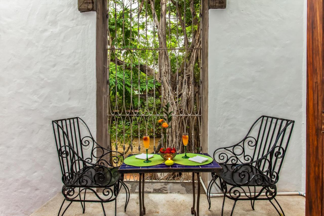 Garlands Del Rio Riverside Boutique Hotel Puerto Vallarta Extérieur photo