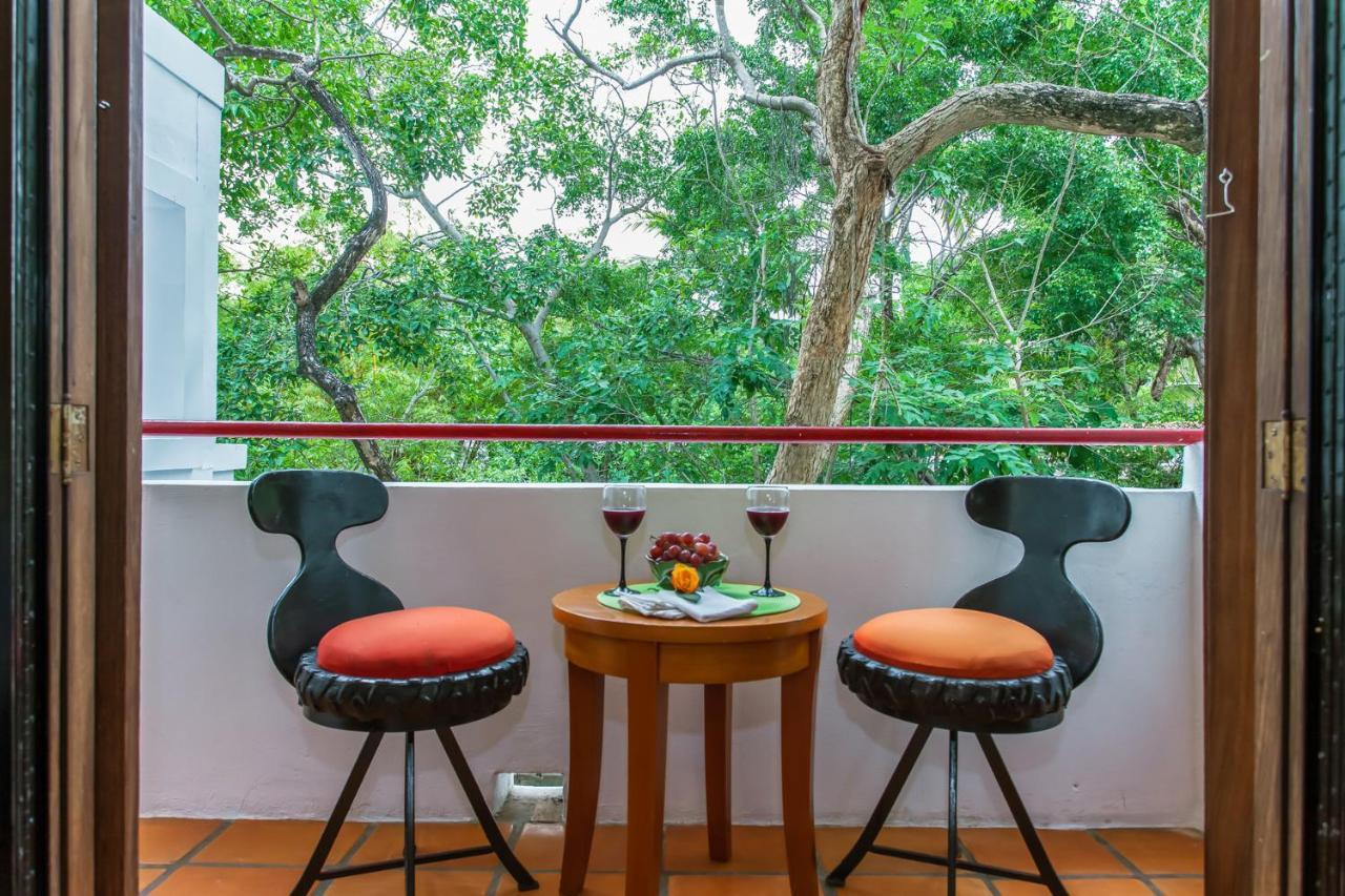 Garlands Del Rio Riverside Boutique Hotel Puerto Vallarta Extérieur photo