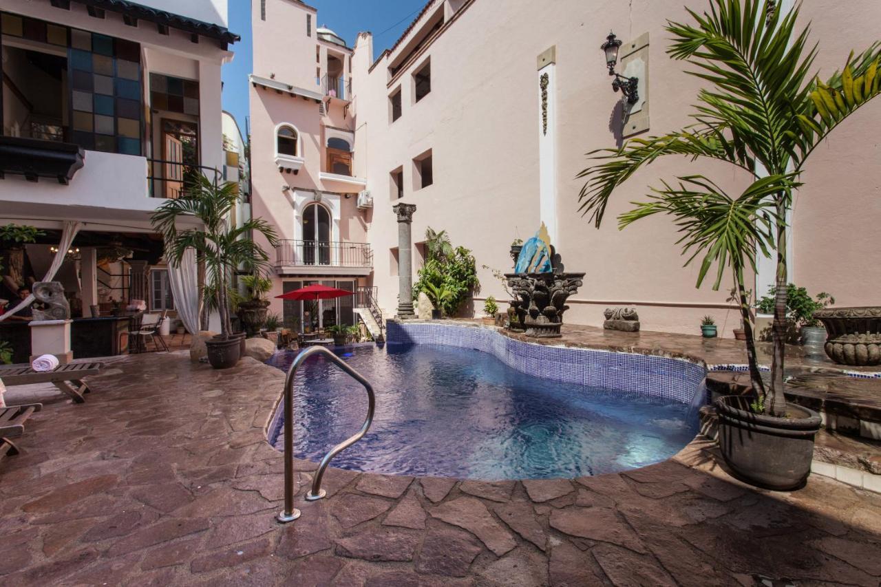 Garlands Del Rio Riverside Boutique Hotel Puerto Vallarta Extérieur photo
