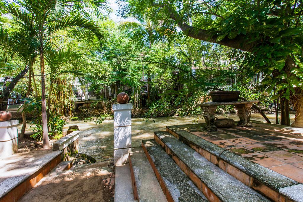 Garlands Del Rio Riverside Boutique Hotel Puerto Vallarta Extérieur photo