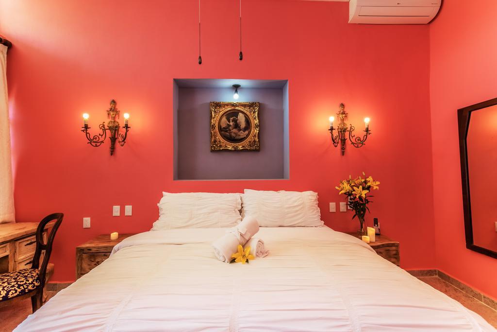 Garlands Del Rio Riverside Boutique Hotel Puerto Vallarta Extérieur photo